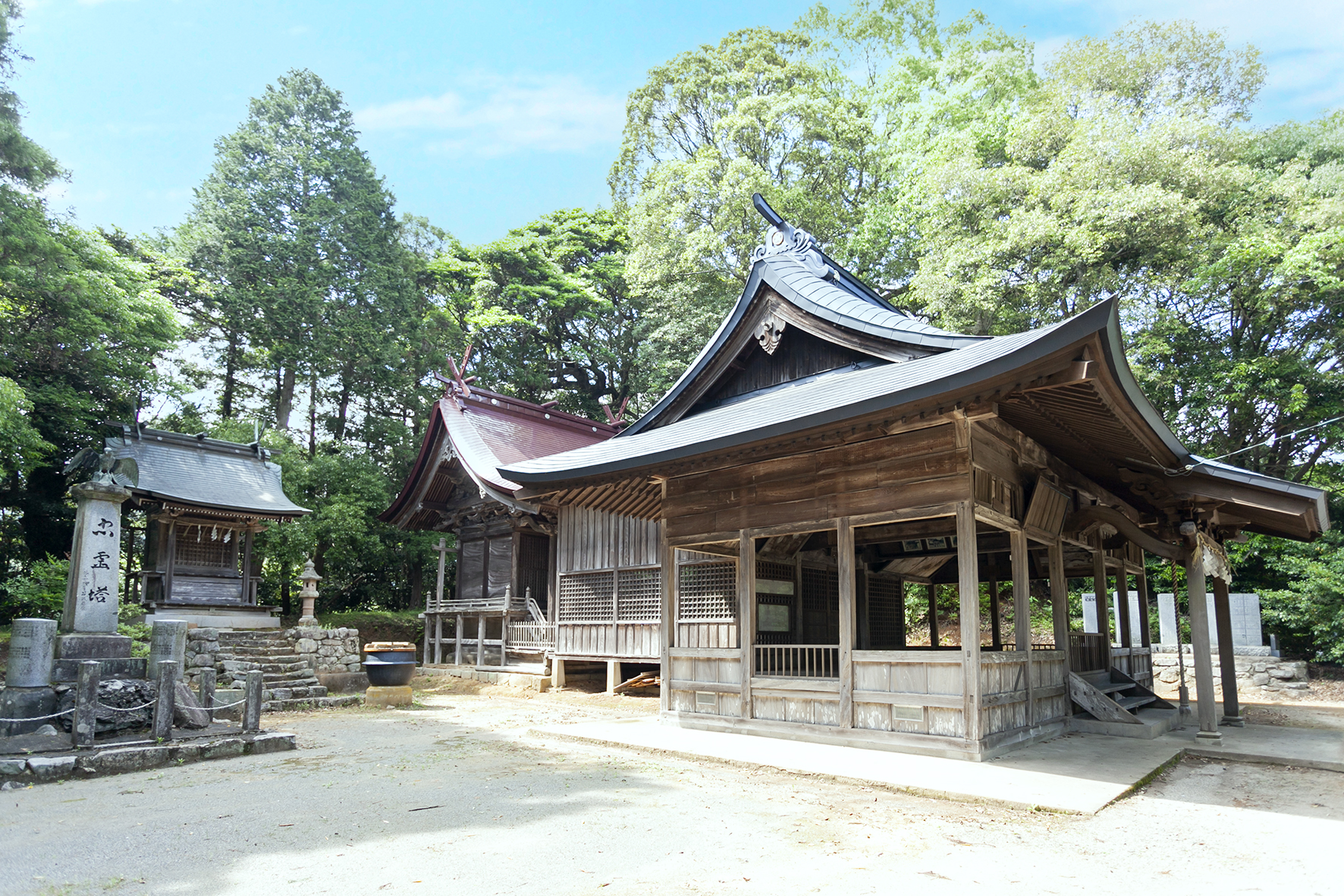 古宮⼋幡神社