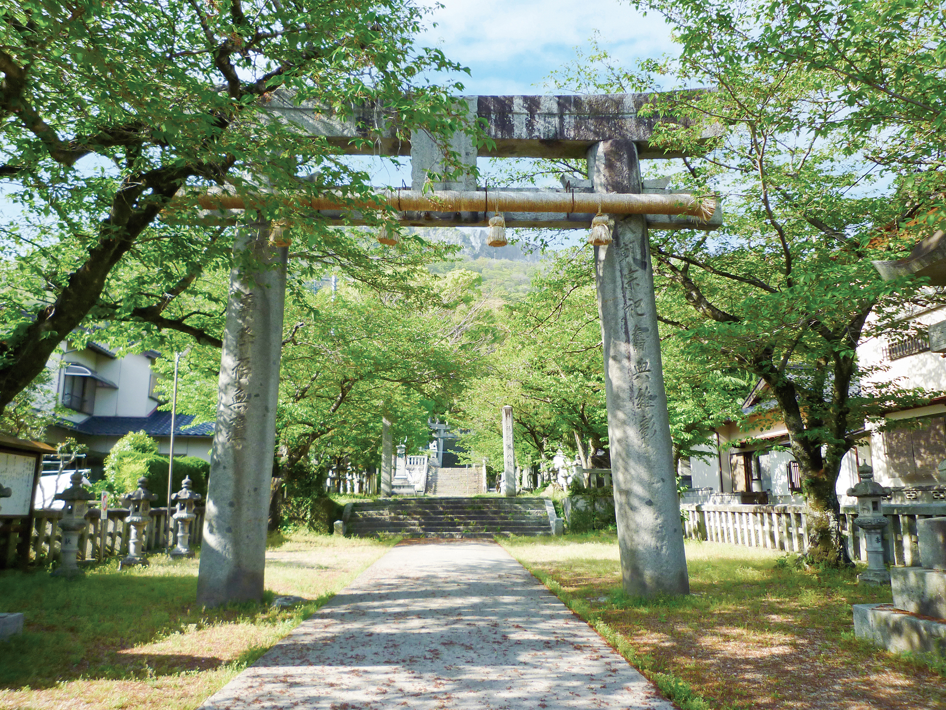 ⾹春神社